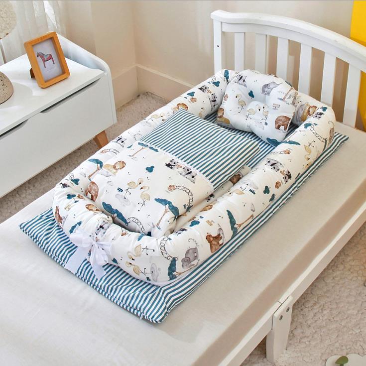 Baby Charm Newborn Porta-Crib